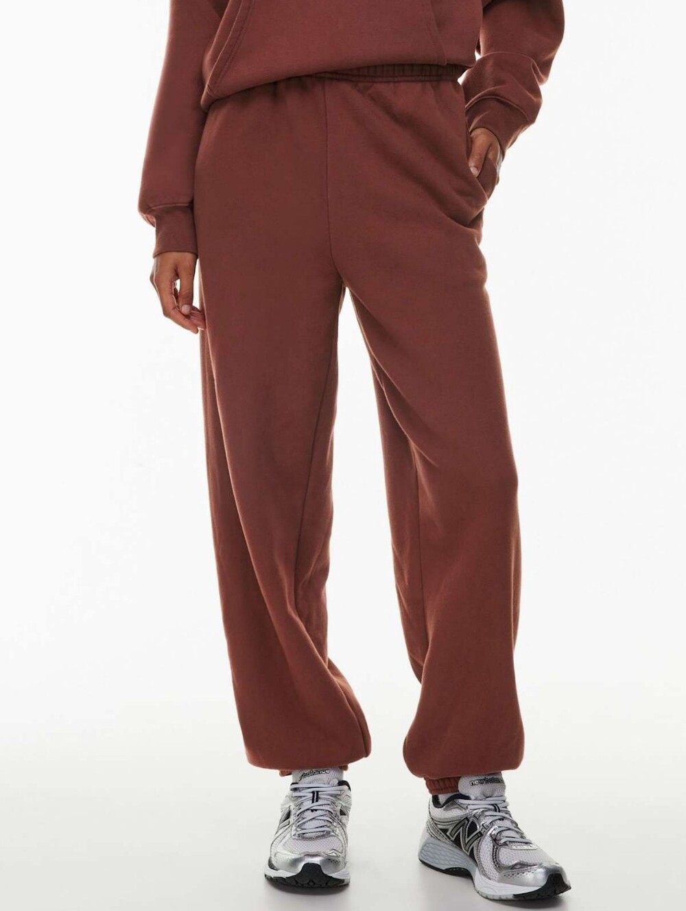 Aritzia Tna Cozy Fleece Sweatpant In Dark Maroon (Medium Brown) Small